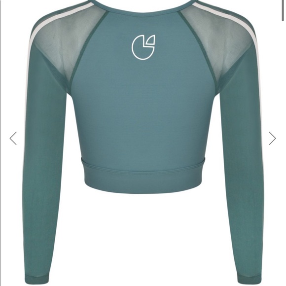 Pocket sport crop top workout top - Picture 2 of 2